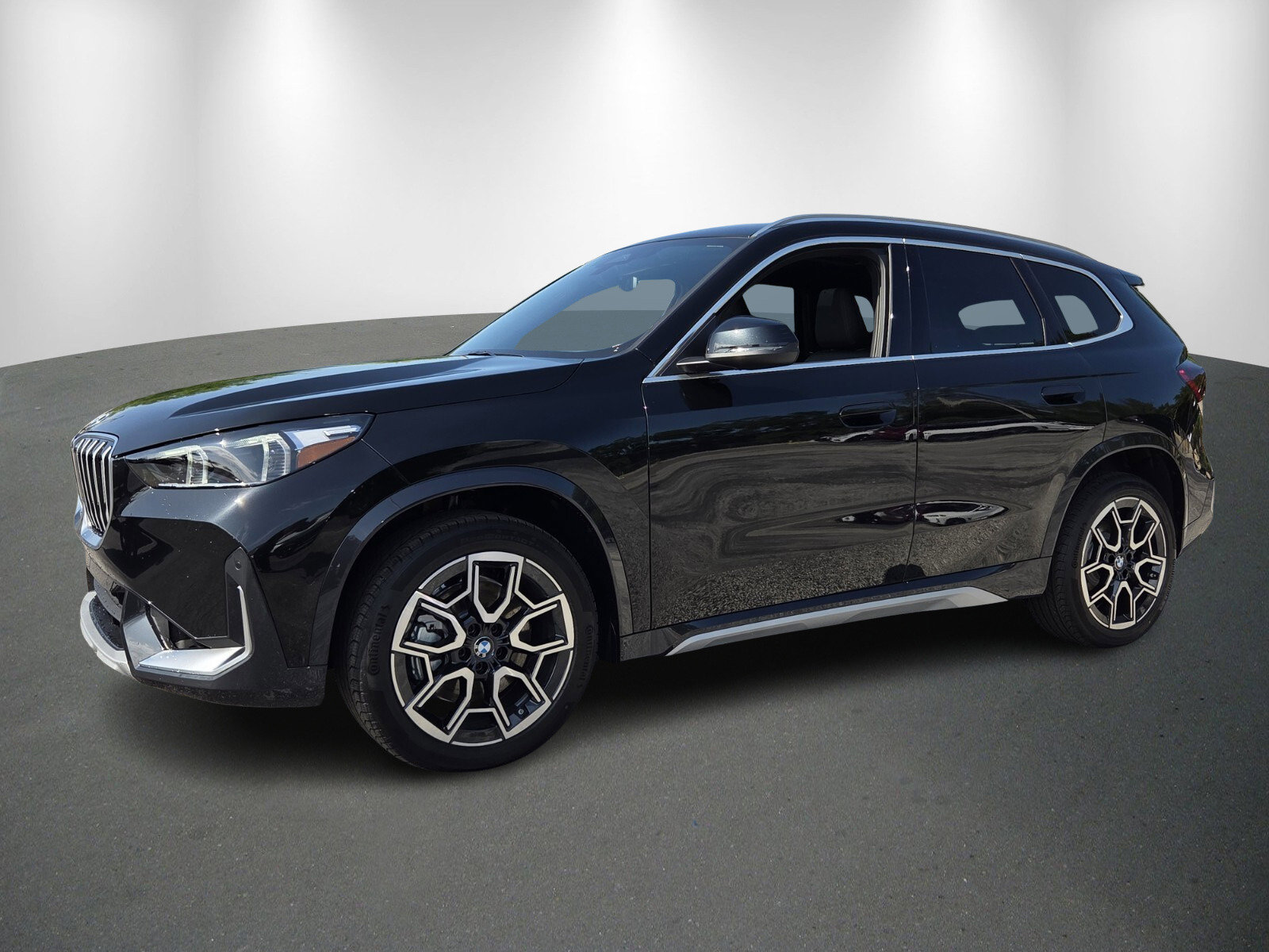 New 2026 BMW X1 xDrive28i w/ Convenience Package image 3
