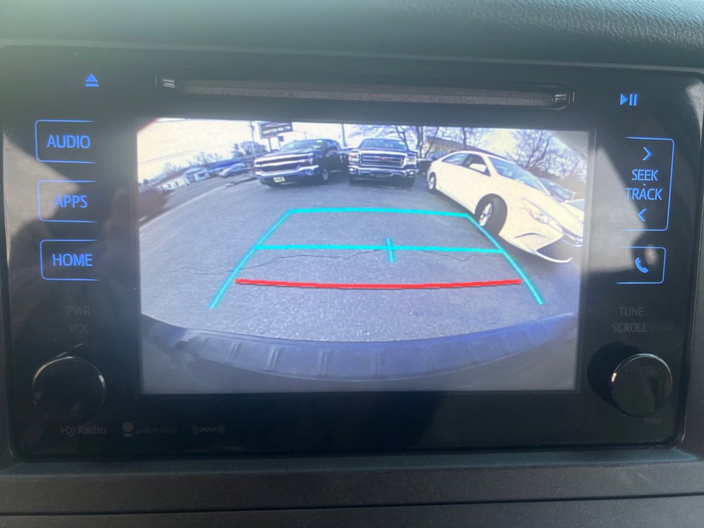 Used 2017 Toyota Sienna LE w/ Protection Package image 25