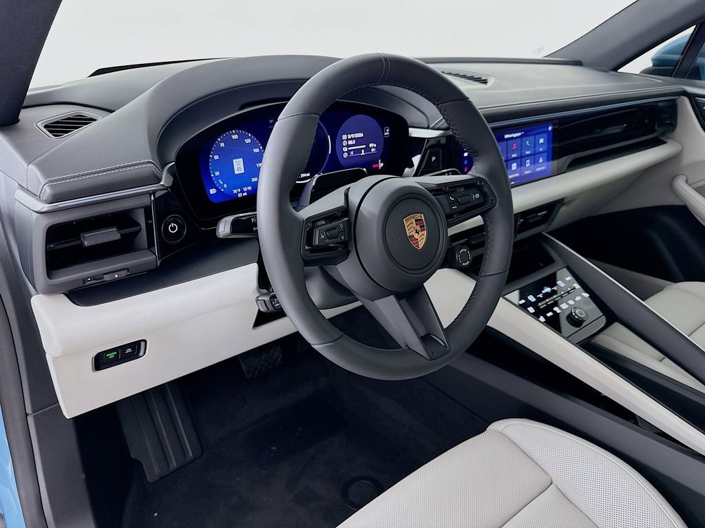 New 2026 Porsche Macan Electric image 4