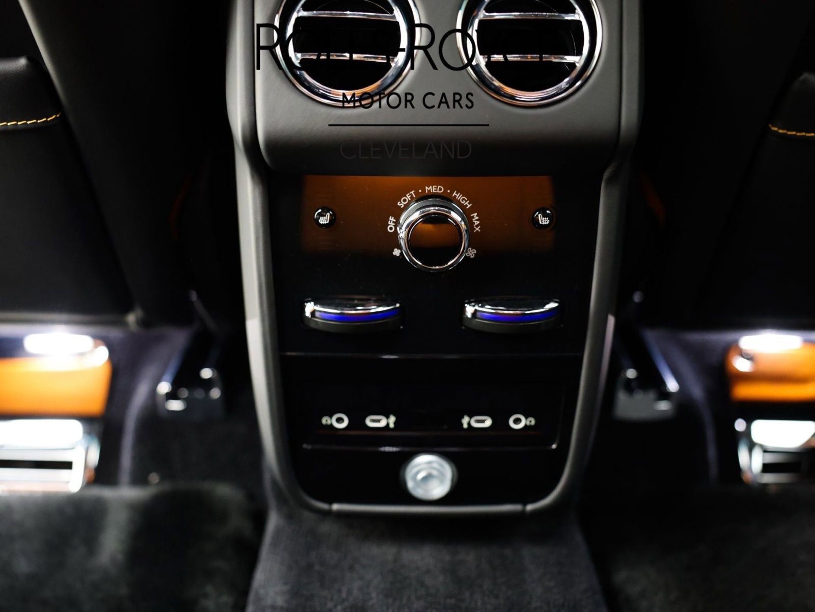 New 2026 Rolls-Royce Cullinan AWD/4WD image 44