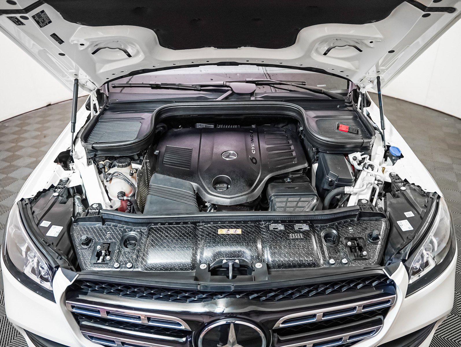 Certified 2022 Mercedes-Benz GLS 450 4MATIC image 3