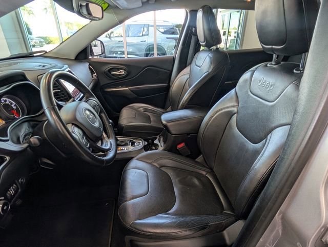 Used 2019 Jeep Cherokee Limited image 5