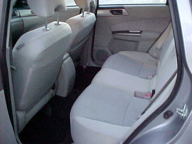 Used 2011 Subaru Forester 2.5X image 10