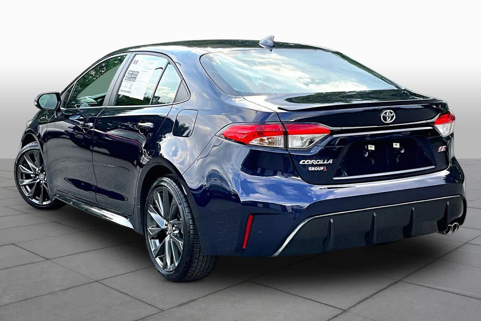 Certified 2025 Toyota Corolla SE w/ SE Premium Package FWD image 12
