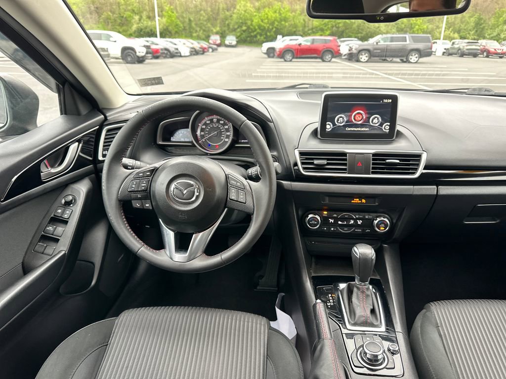 Used 2016 MAZDA MAZDA3 i Touring w/ Popular Equipment Package FWD image 17