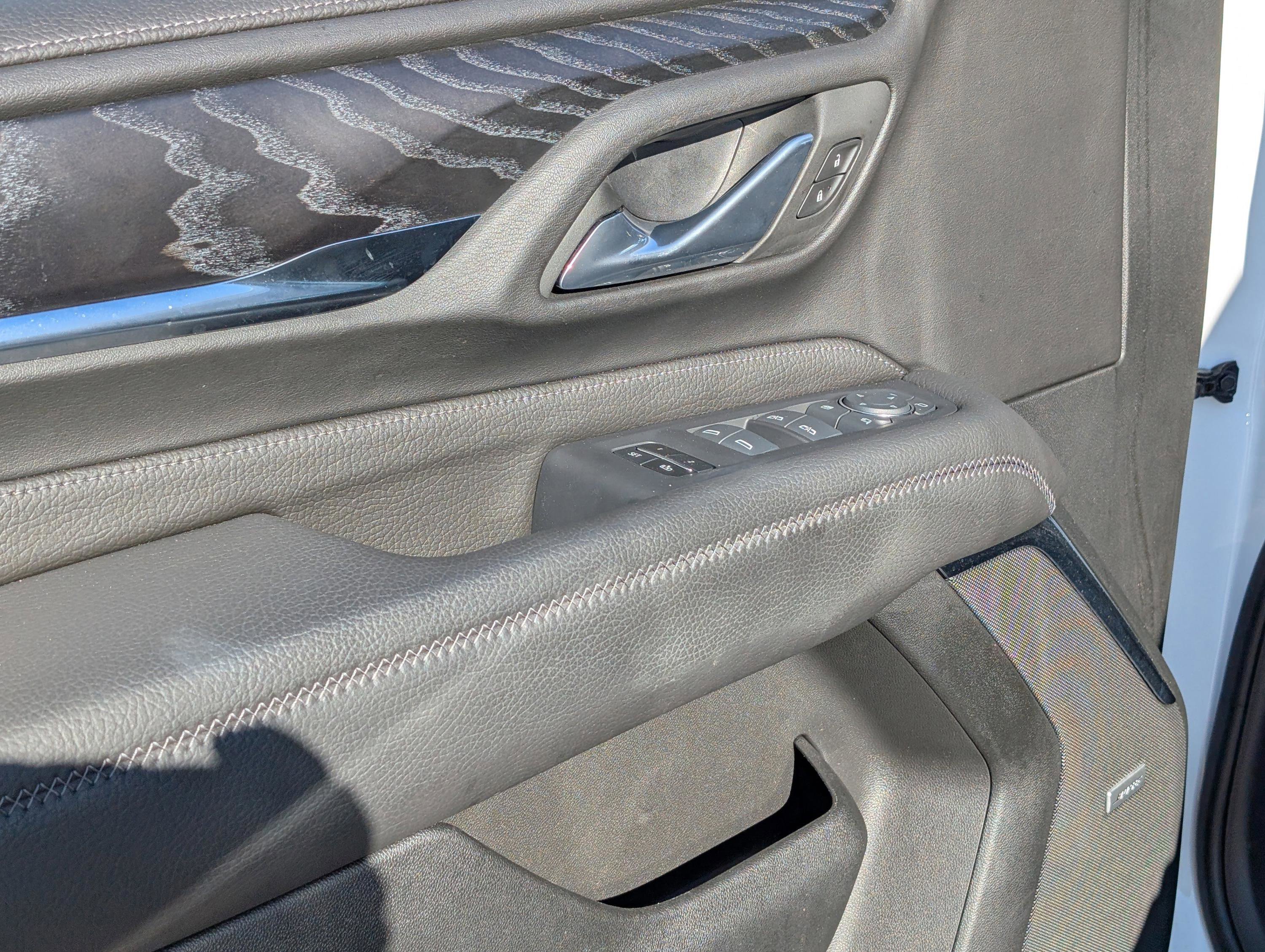 Certified 2024 GMC Yukon Denali image 17