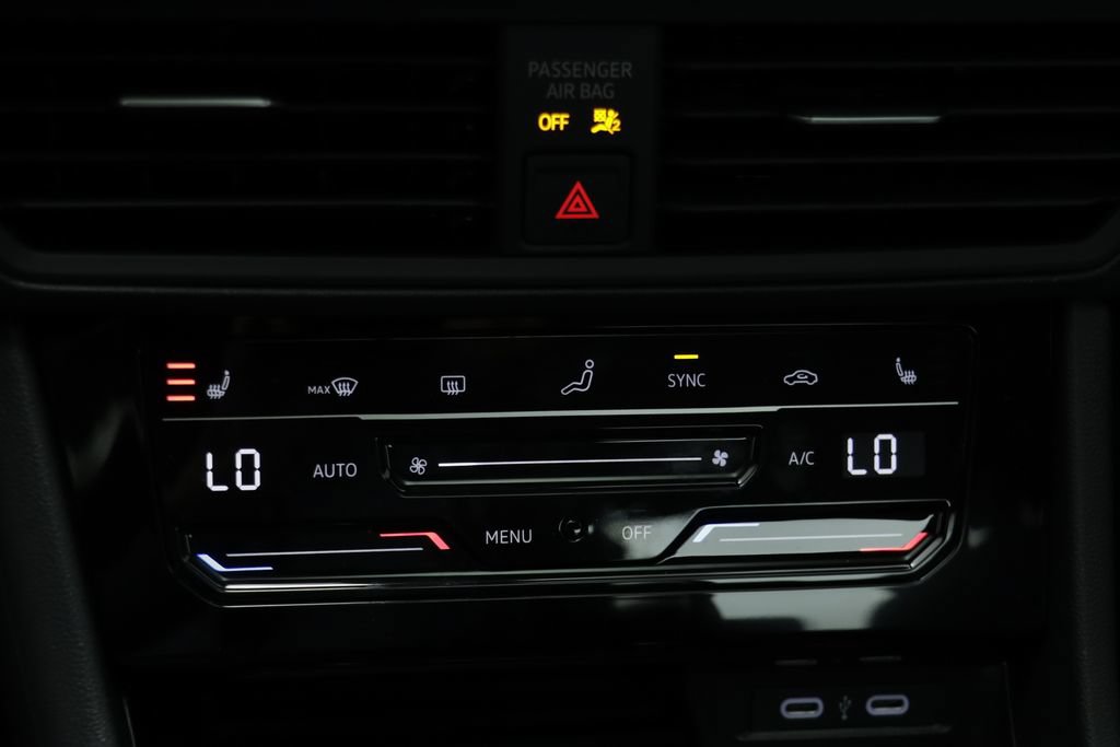 New 2027 Volkswagen Jetta SE FWD image 11