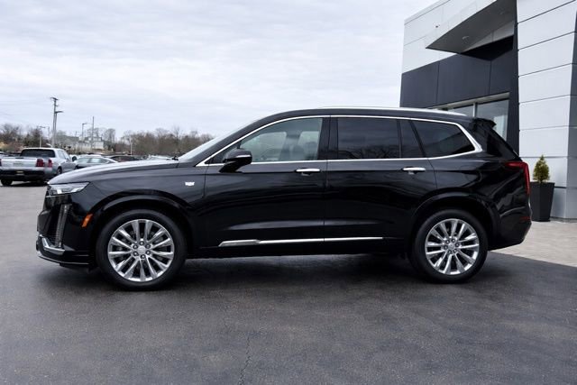 Used 2023 Cadillac XT6 Premium Luxury image 7