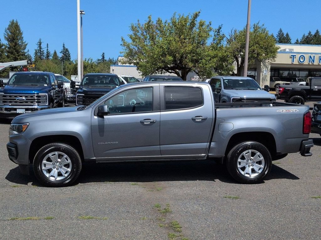 Used 2022 Chevrolet Colorado LT w/ Safety Package AWD/4WD image 2