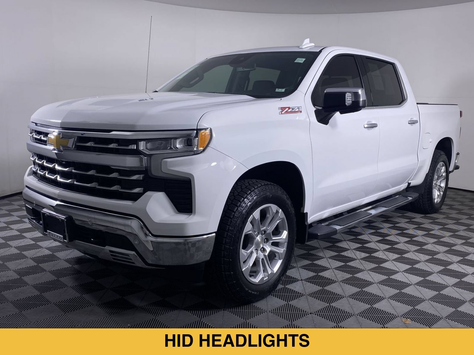 Certified 2023 Chevrolet Silverado 1500 LTZ AWD/4WD image 19