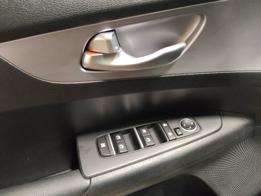 Used 2024 Kia Forte LXS image 27