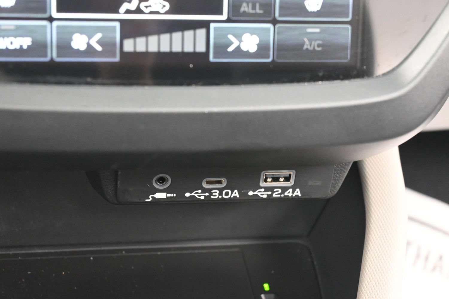 Certified 2025 Subaru Forester Premium AWD/4WD image 30
