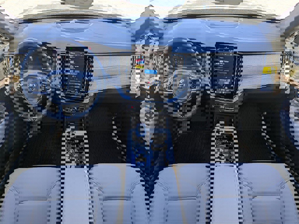 New 2026 Volvo XC90 T8 Plus w/ Protection Package Premier image 20