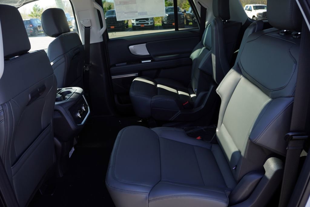 New 2026 Ford Expedition Max Active AWD/4WD image 12
