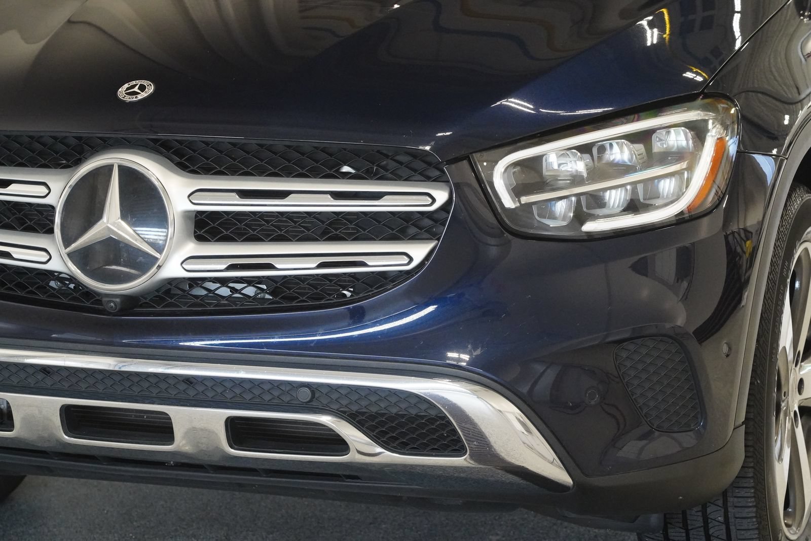 Used 2021 Mercedes-Benz GLC 300 4MATIC image 6