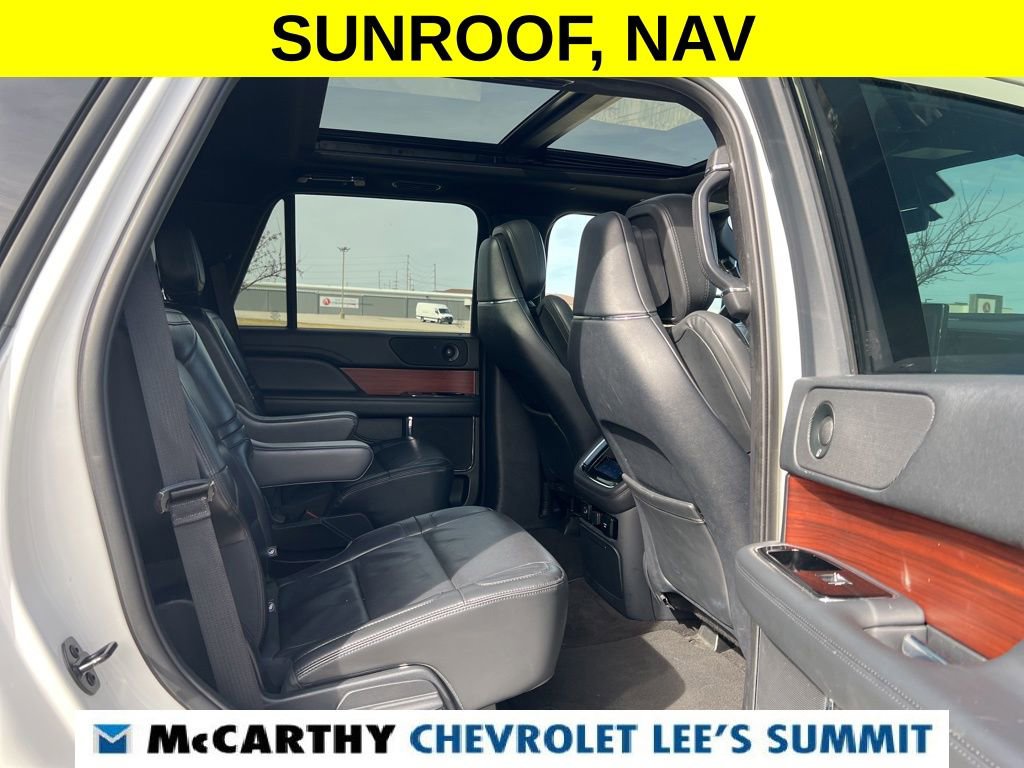 Used 2023 Lincoln Navigator Reserve image 35