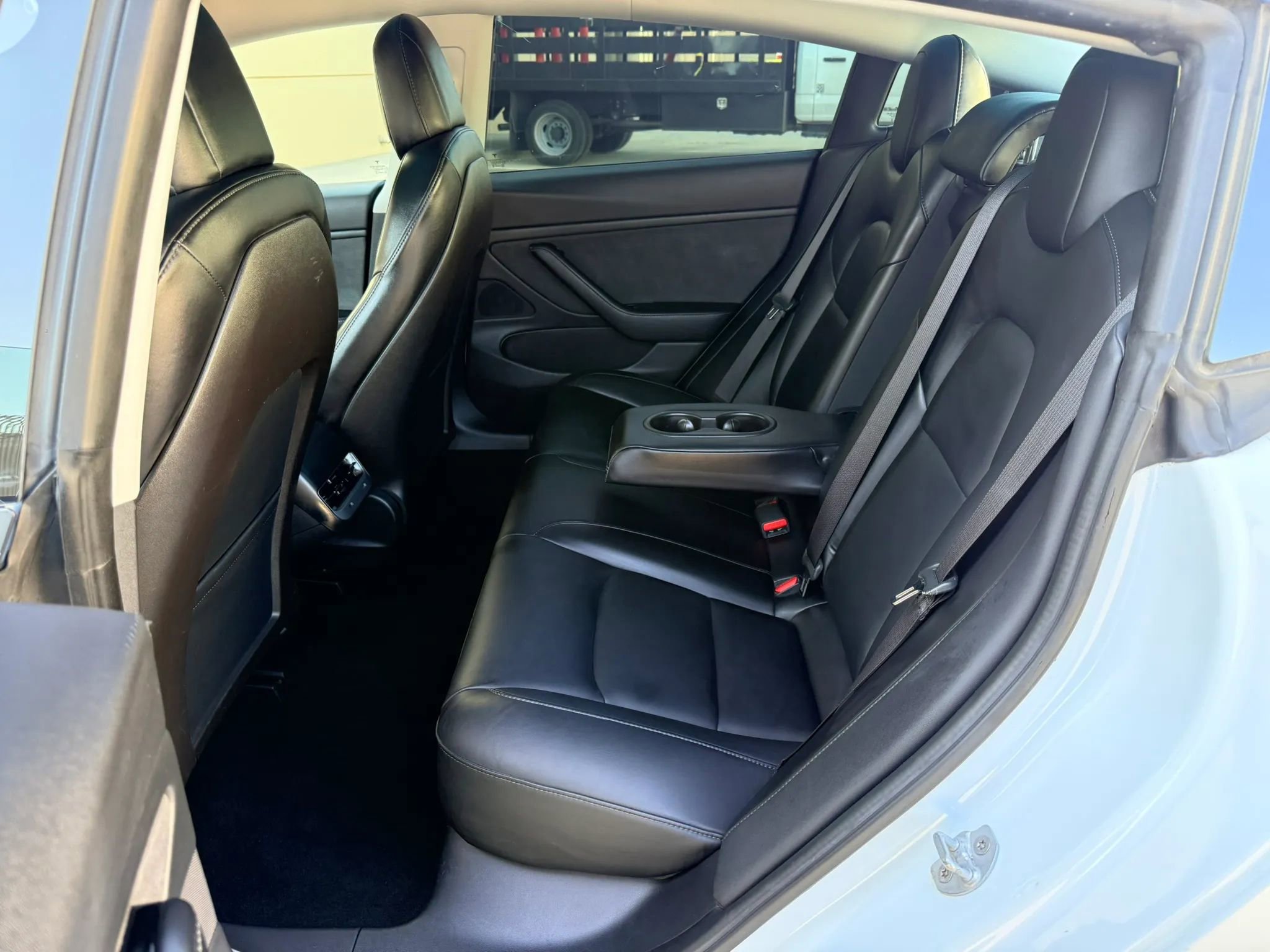 Used 2019 Tesla Model 3 Standard Range Plus image 13
