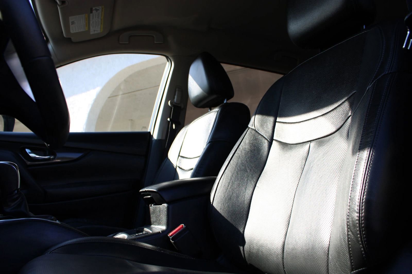 Used 2018 Nissan Rogue SL image 14
