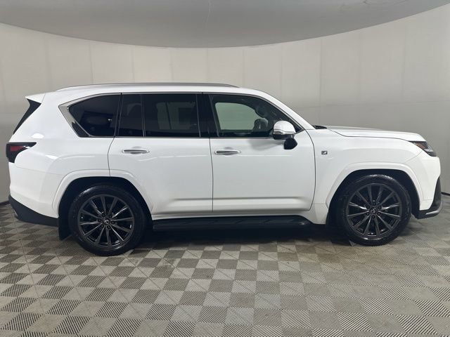 Used 2024 Lexus LX 600 F Sport AWD/4WD image 4