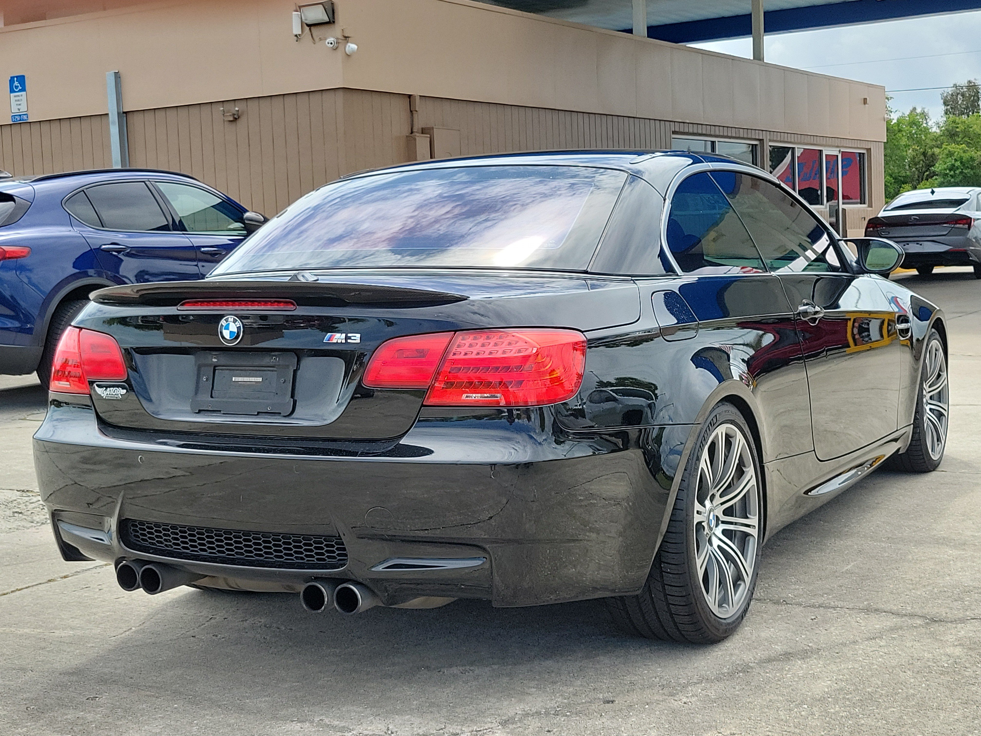 Used 2011 BMW M3 Convertible RWD image 4
