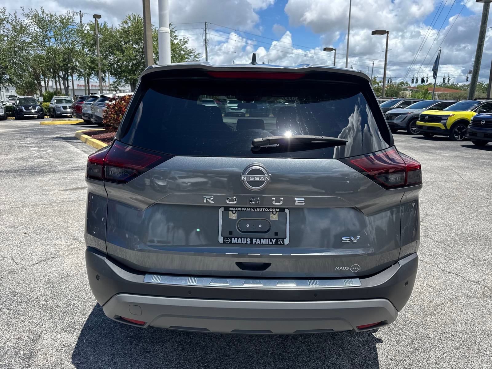 Certified 2023 Nissan Rogue SV image 6