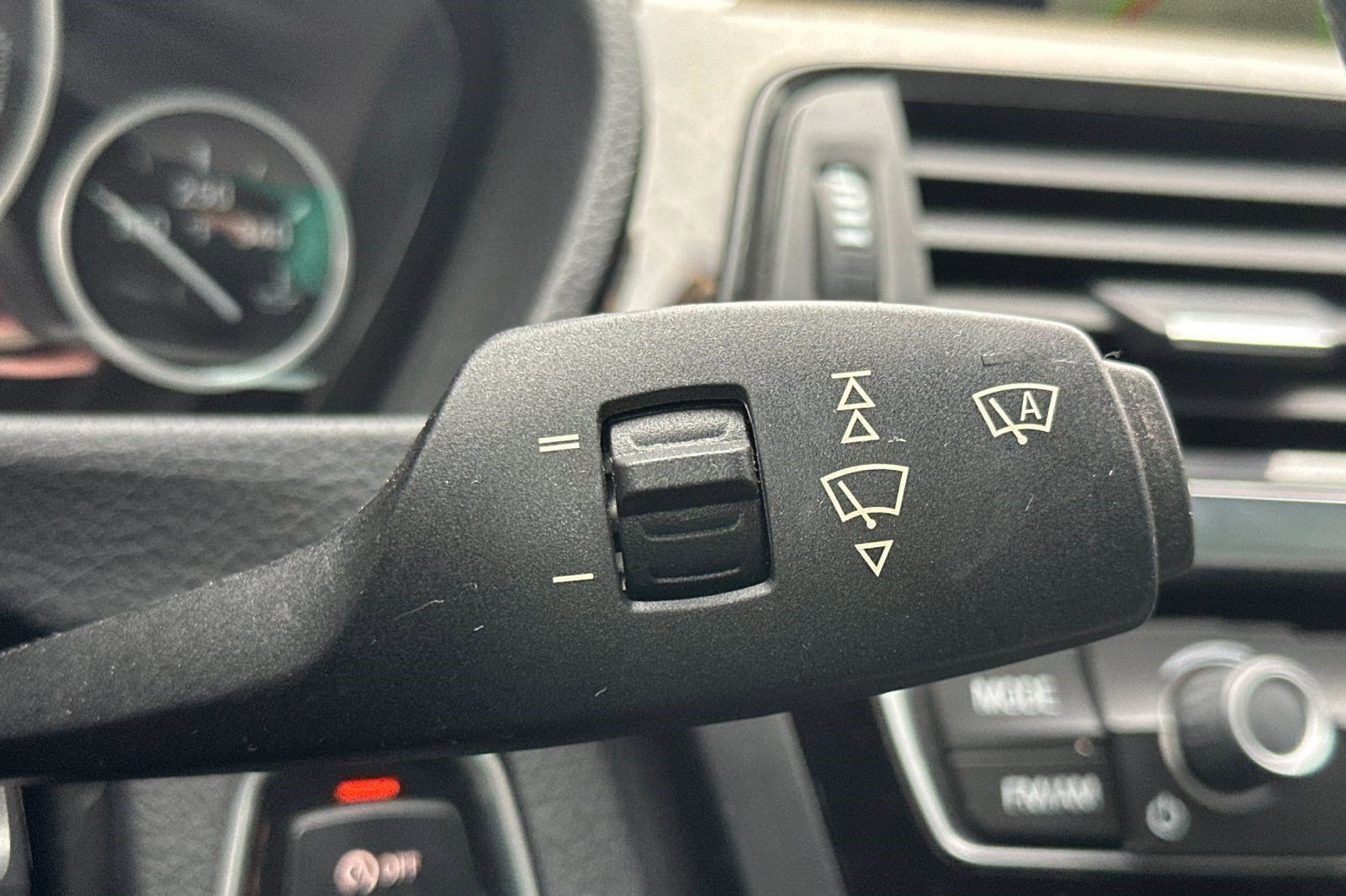 Used 2016 BMW 428i Convertible image 31