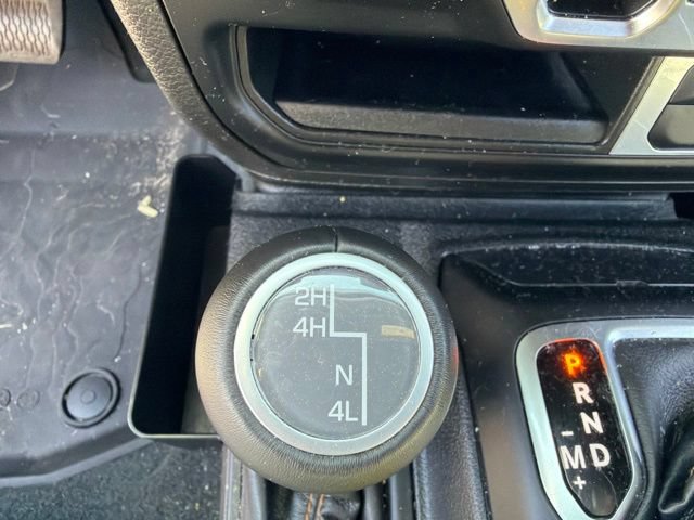 Used 2023 Jeep Wrangler Unlimited Sahara AWD/4WD image 16