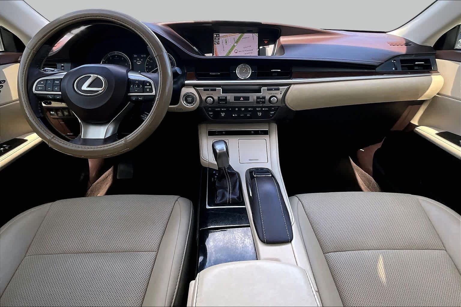 Used 2018 Lexus ES 350 w/ Navigation System Package FWD image 16