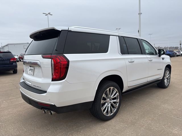 Used 2022 GMC Yukon XL Denali image 3