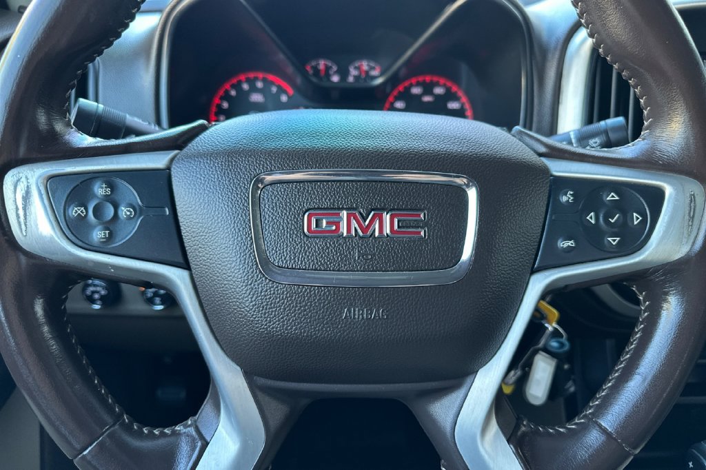 Used 2015 GMC Canyon SLT AWD/4WD image 26