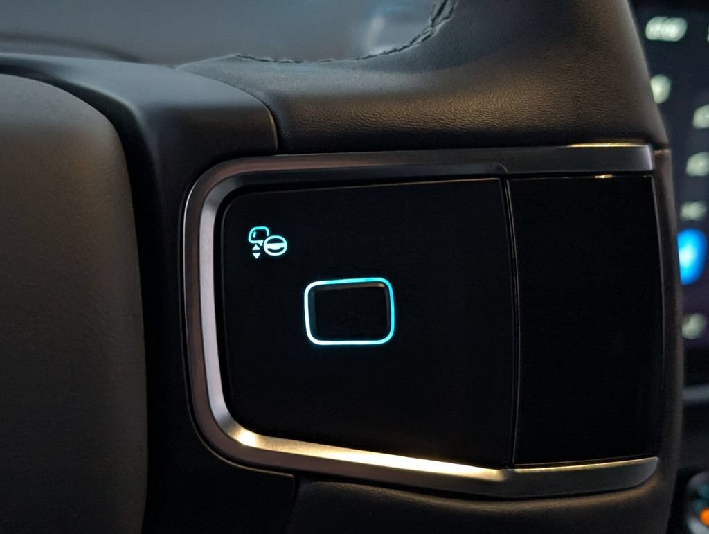 New 2026 Ford Expedition Active RWD image 13