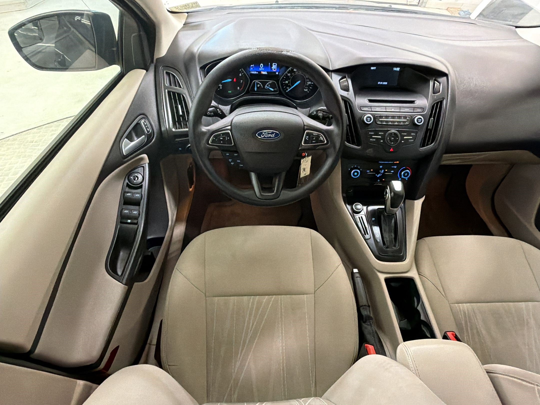 Used 2015 Ford Focus SE FWD image 27