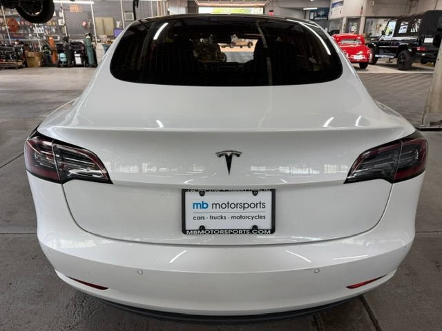 Used 2020 Tesla Model 3 Standard Range Plus RWD image 3