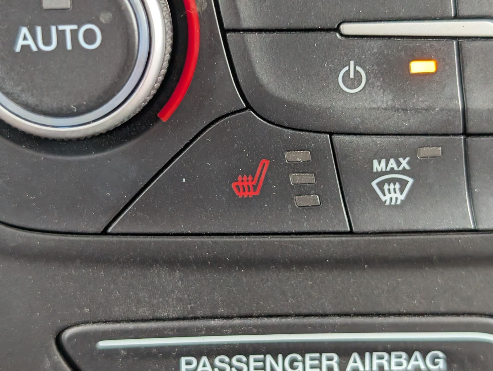 Used 2019 Ford Escape SE FWD image 18