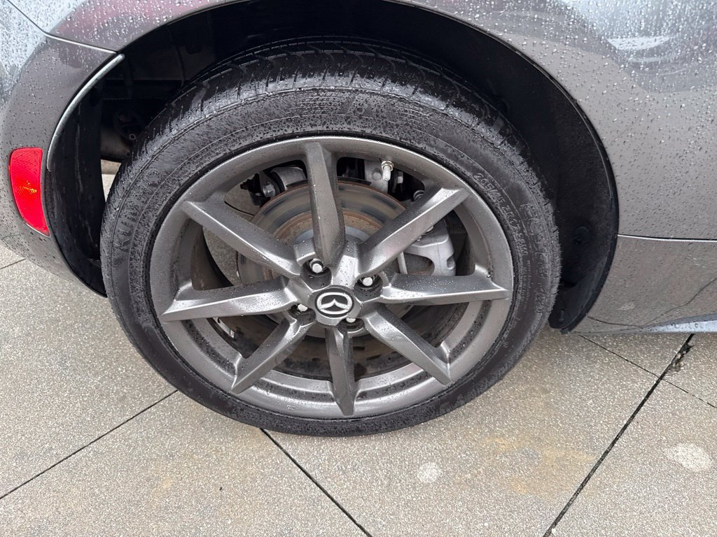 Used 2018 MAZDA MX-5 Miata RF Club RWD image 17