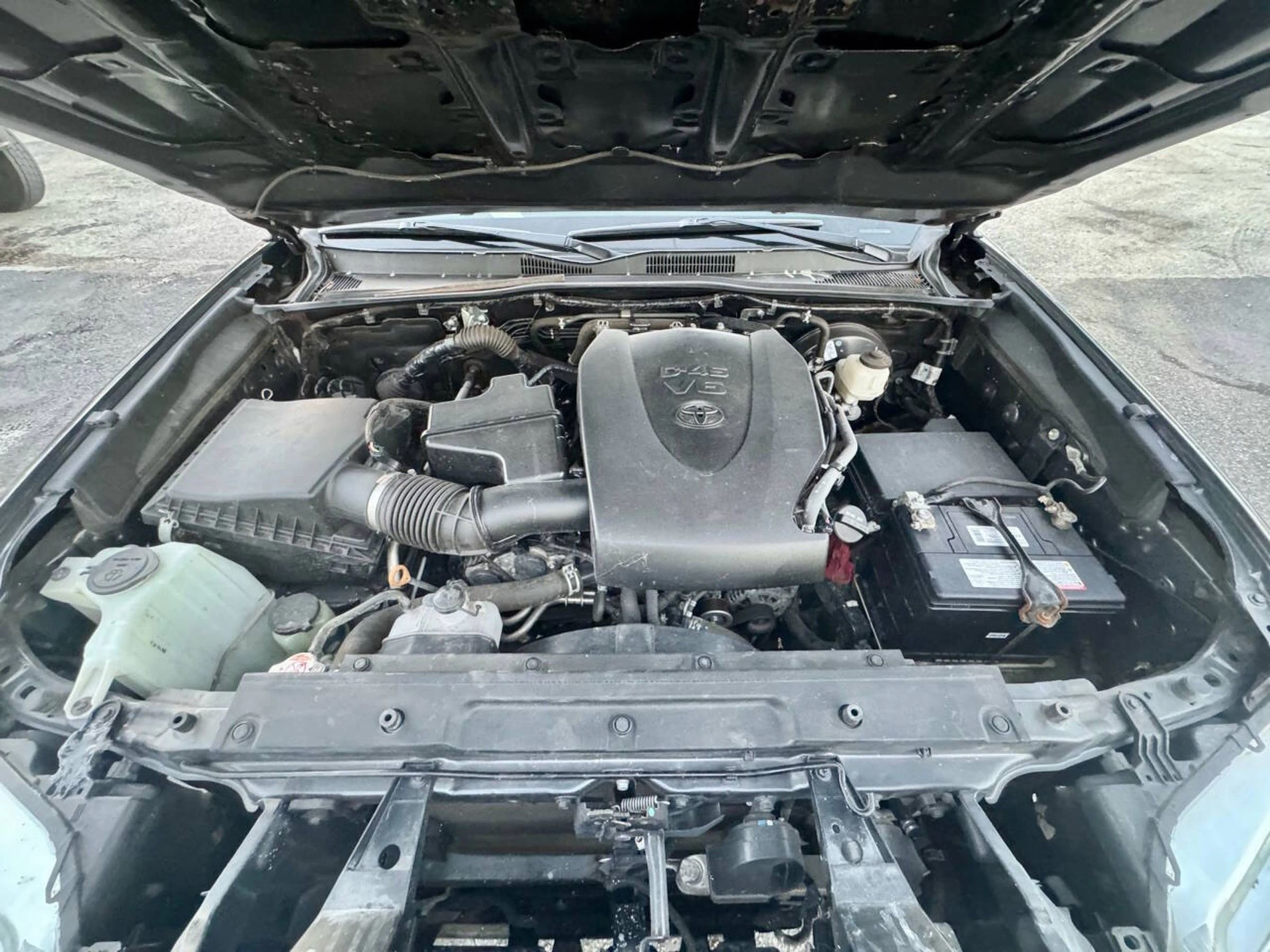 Used 2020 Toyota Tacoma SR5 image 19