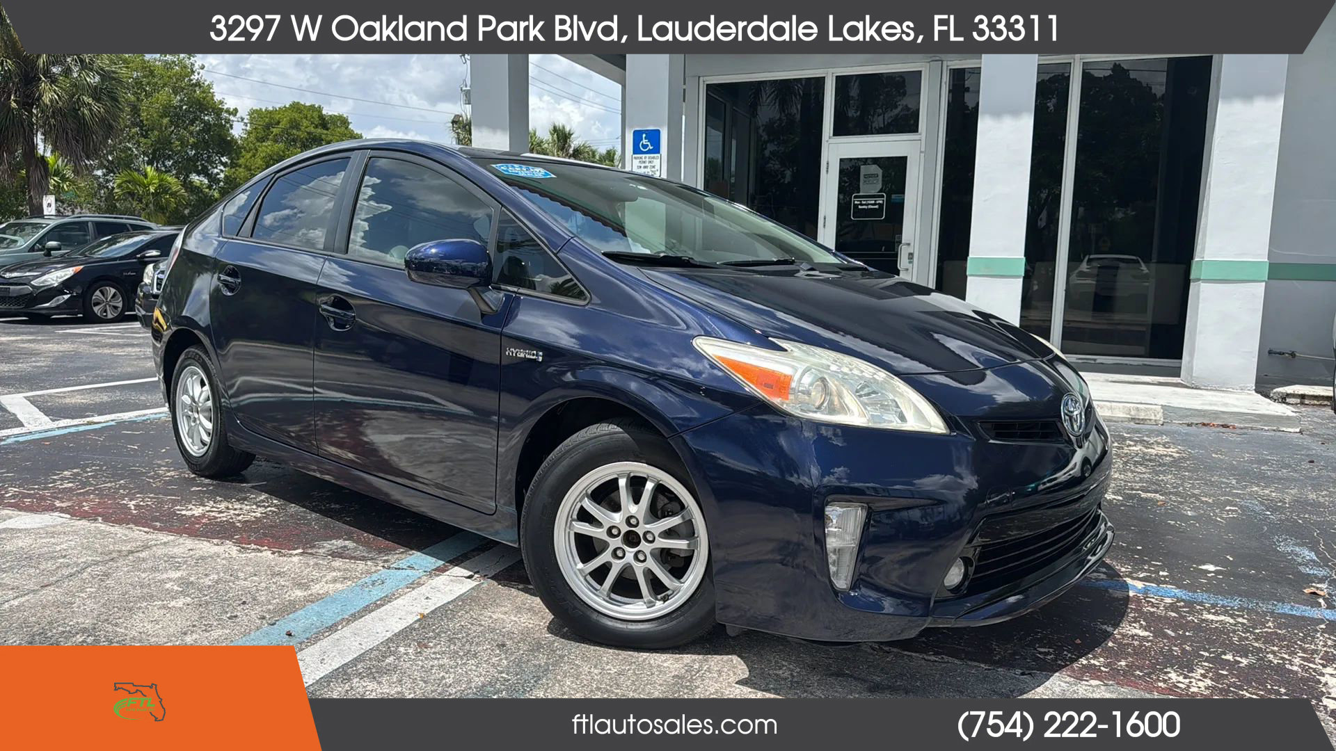 Used 2013 Toyota Prius Two FWD image 2