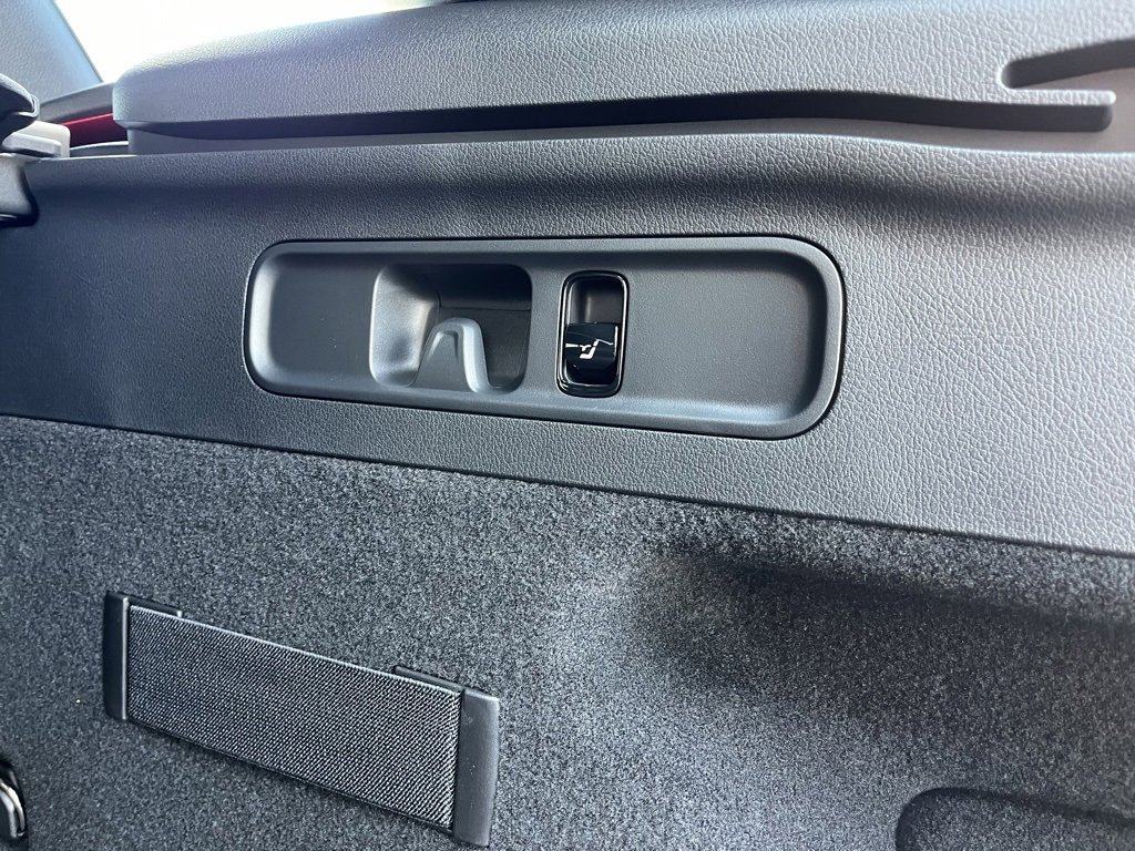 Certified 2025 Mercedes-Benz GLC 43 AMG 4MATIC image 57