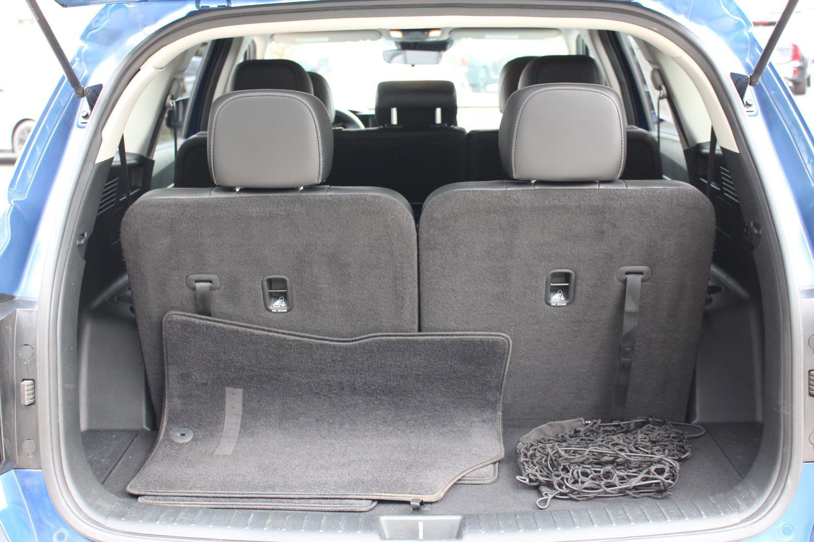 Used 2022 Kia Sorento S image 32