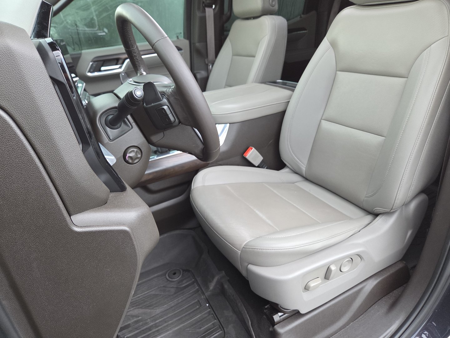 Used 2023 GMC Sierra 1500 SLT AWD/4WD image 28