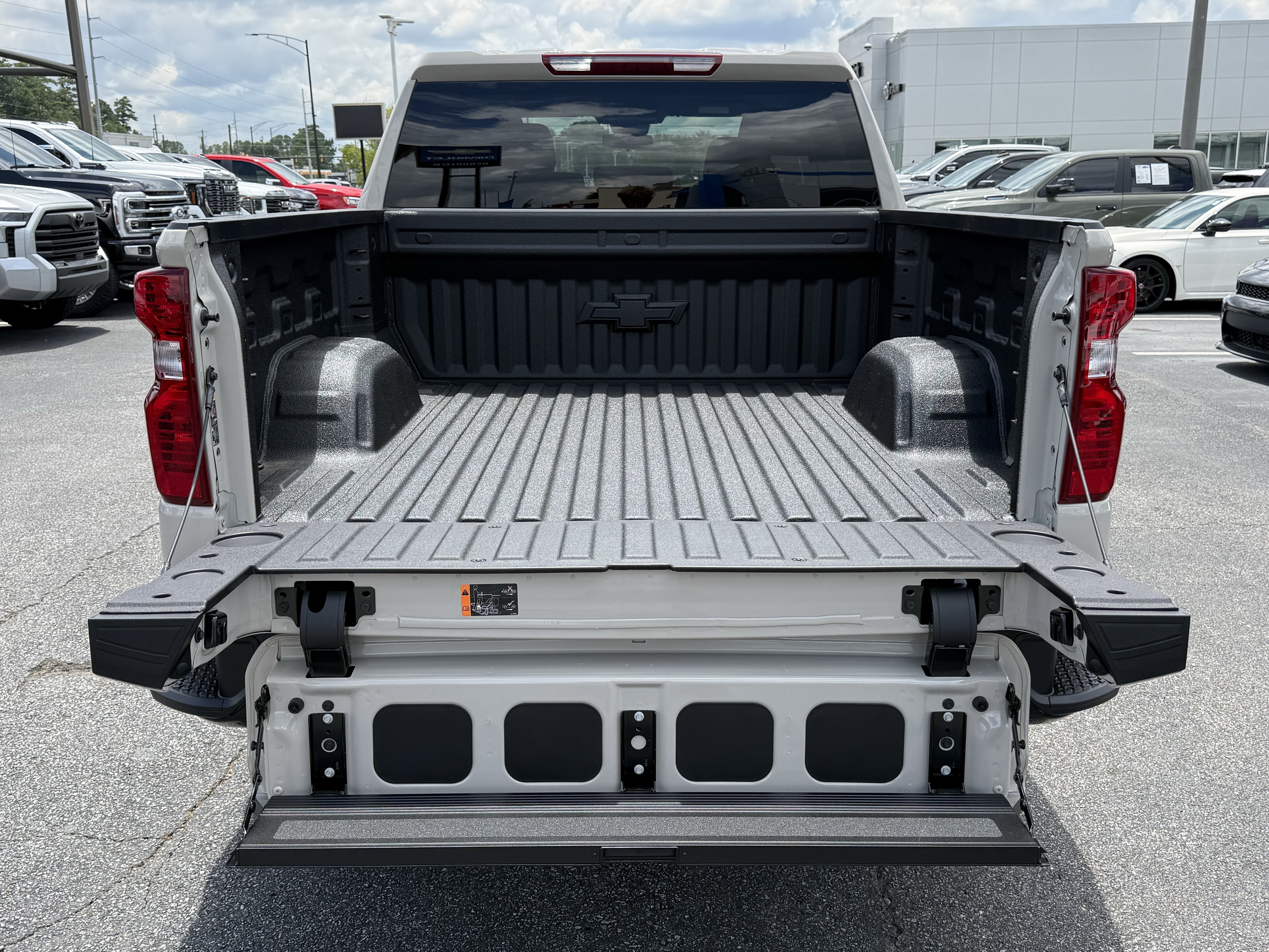 New 2026 Chevrolet Silverado 1500 Custom Trail Boss AWD/4WD image 31