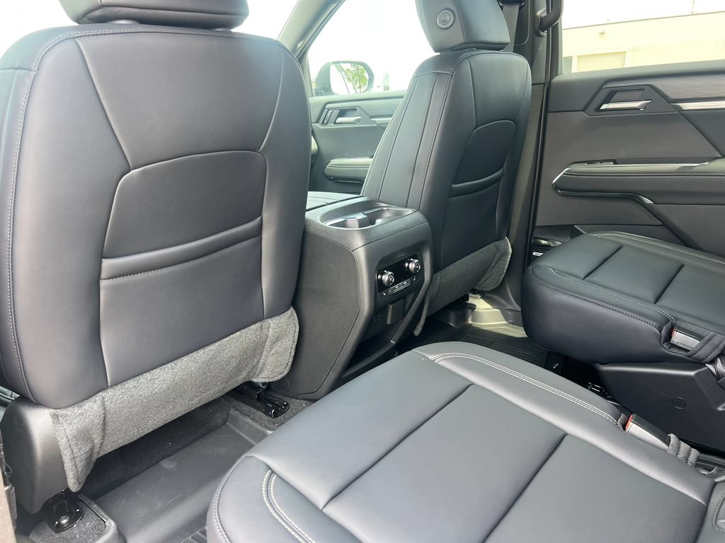 New 2027 GMC Acadia Elevation w/ Black Edition AWD/4WD image 34