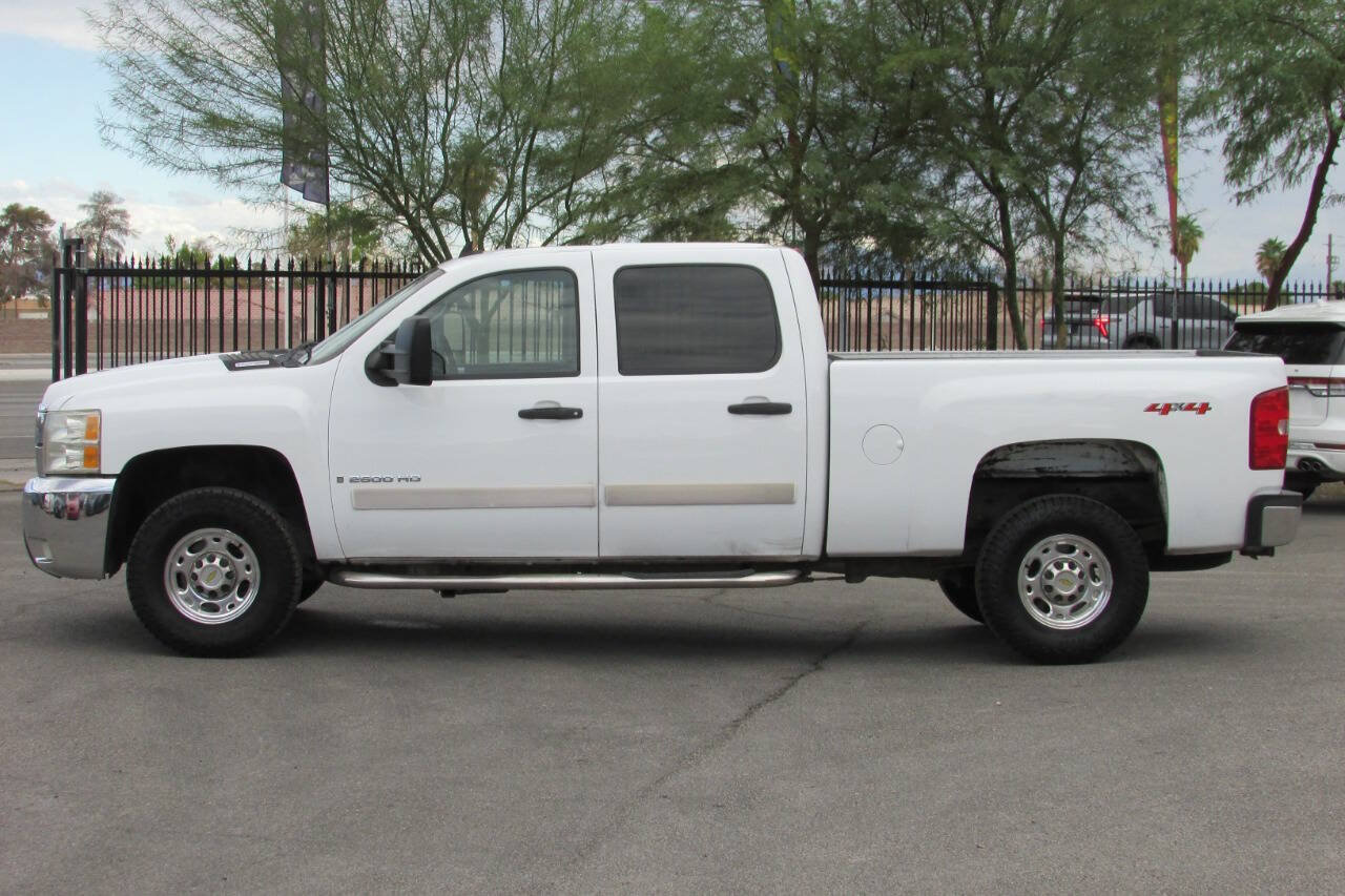 Used 2007 Chevrolet Silverado 2500 LT w/ 2LT Convenience Package AWD/4WD image 5