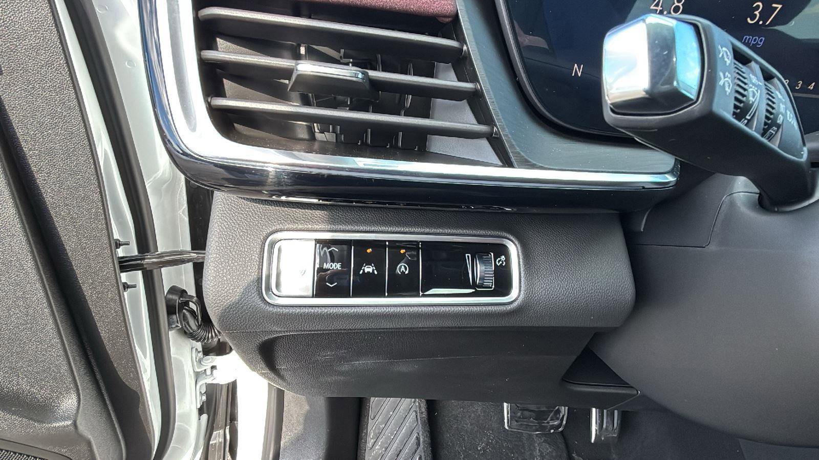 New 2026 Buick Envision Sport Touring image 12