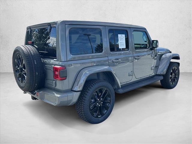 Used 2023 Jeep Wrangler Unlimited Sahara AWD/4WD image 3