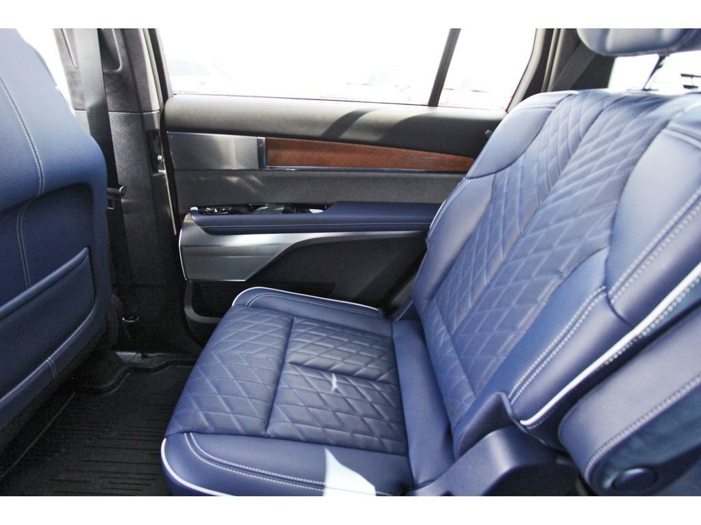 New 2026 Cadillac Vistiq Premium Luxury image 12