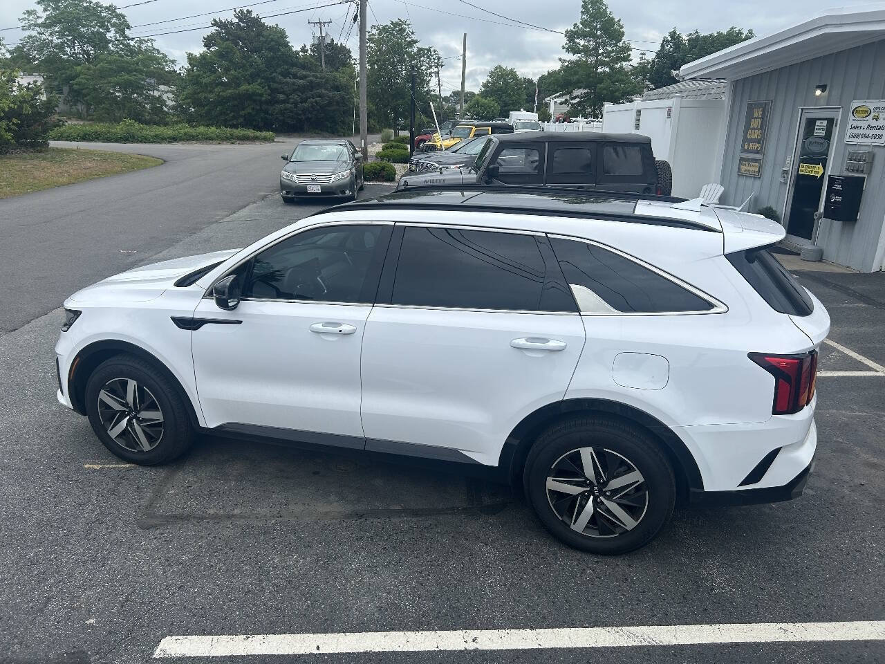 Used 2021 Kia Sorento EX w/ Panoramic Sunroof Package FWD image 7