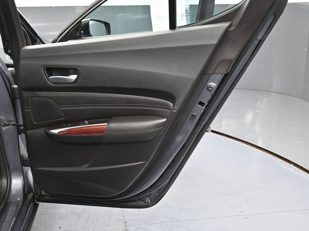 Used 2017 Acura TLX V6 SH-AWD w/ Technology Pkg image 37