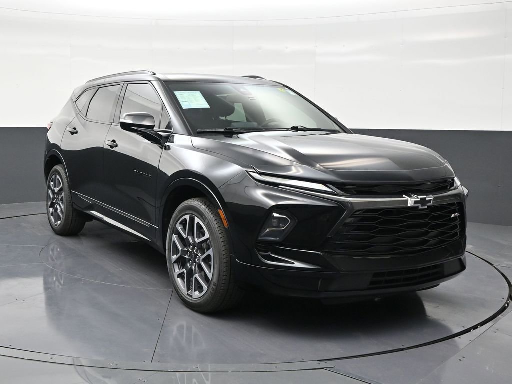 Used 2023 Chevrolet Blazer RS w/ Enhanced Convenience Package image 7