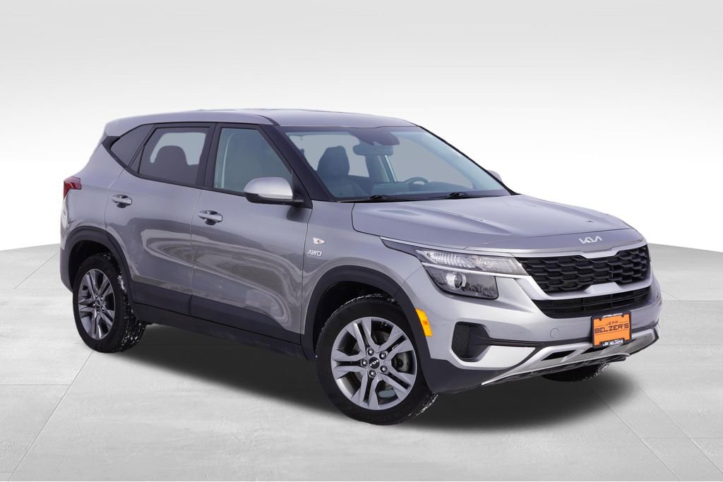 Used 2023 Kia Seltos LX image 1